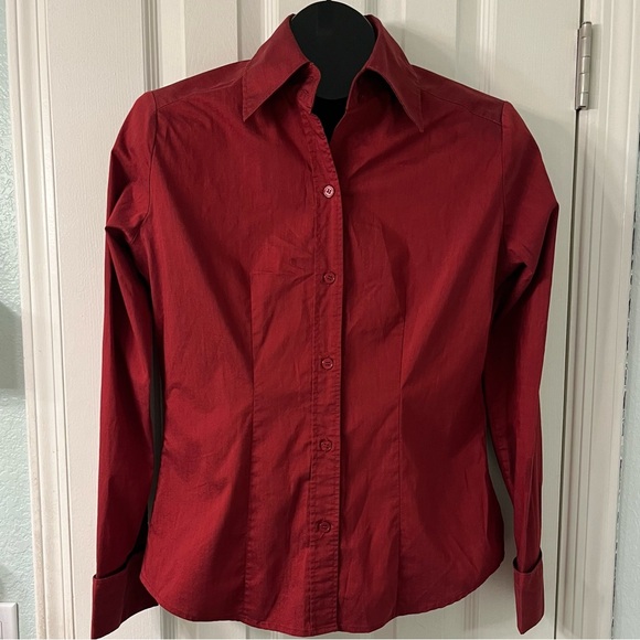 Crimson Red NY & Co Button Down Tailored French Cuff Blouse Small - Picture 7 of 7